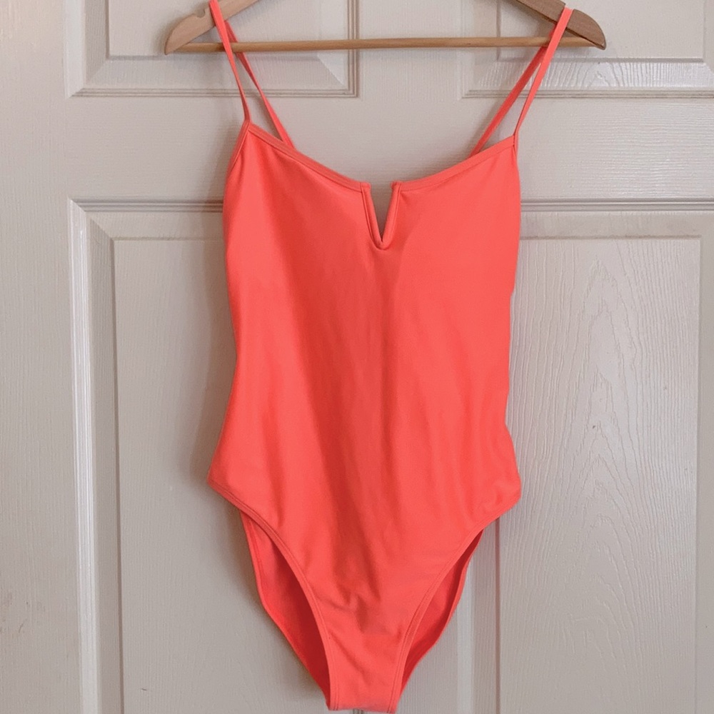 Bathing suit